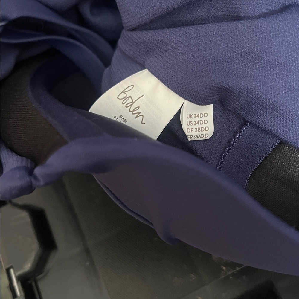NWT Boden Sweetheart Cup Size Swimsuit. Navy 34DD D23 - Picture 6 of 7